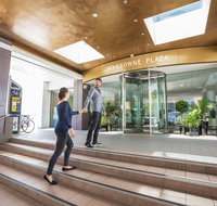 Crowne Plaza Canberra - Palm Beach Accommodation