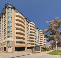 Adina Serviced Apartments James Court - Palm Beach Accommodation