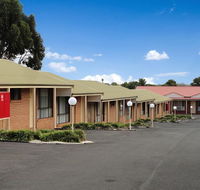 Victoria Lodge Motor Inn  Serviced Apts - Palm Beach Accommodation