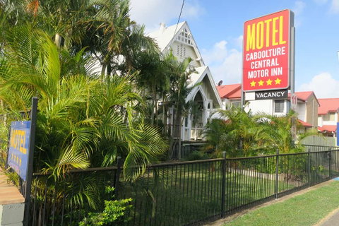 Caboolture Central Motor Inn, SureStay Collection - Palm Beach Accommodation 1