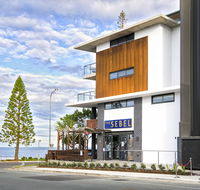 Sebel Brisbane Margate Beach - Palm Beach Accommodation