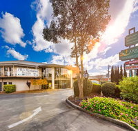 Quality Hotel Melbourne Airport - Palm Beach Accommodation