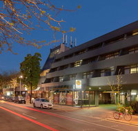 Comfort Hotel Adelaide Meridien - Palm Beach Accommodation