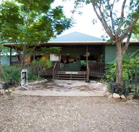 Adels Grove Camping Park Hotel - Palm Beach Accommodation