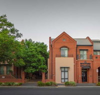 Majestic Old Lion Apartments - Palm Beach Accommodation