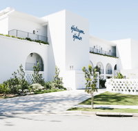 Halcyon House - Palm Beach Accommodation