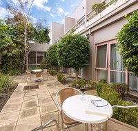 Kimberley Gardens Hotel Serviced Apts - Palm Beach Accommodation