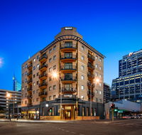 Quest West End - Palm Beach Accommodation