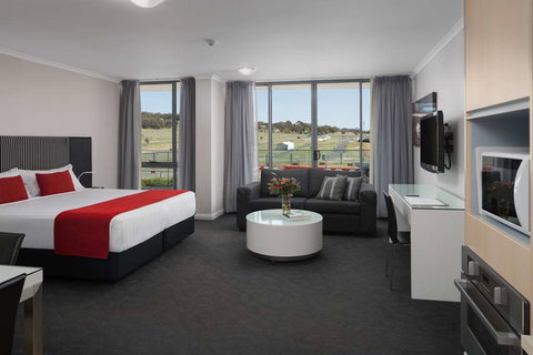 Rydges Mount Panorama Bathurst - Palm Beach Accommodation 0