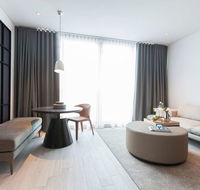 Skye Suites Green Square - Palm Beach Accommodation