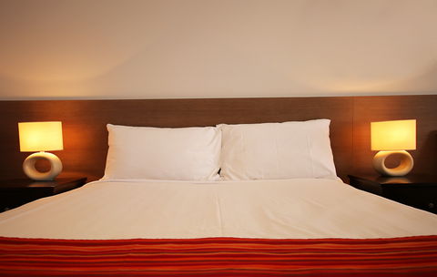 Roma Inland Motor Inn - Palm Beach Accommodation 2