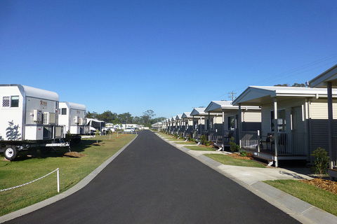 Chinchilla Tourist Park - Palm Beach Accommodation 1