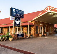 Parkes International - Palm Beach Accommodation