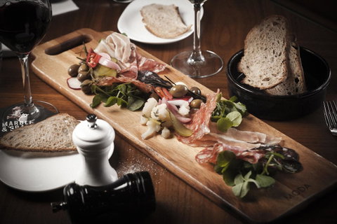 Avenue Hotel Canberra - Palm Beach Accommodation 21