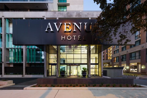 Avenue Hotel Canberra - Palm Beach Accommodation 0