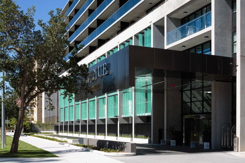 Avenue Hotel Canberra - Palm Beach Accommodation 6