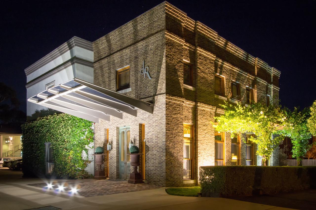 Orange NSW Palm Beach Accommodation