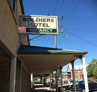 Soldiers Motel - Palm Beach Accommodation