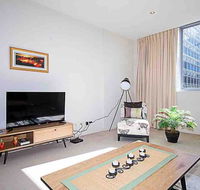 Spacious 1BR Stylish New Acton Apartment Parking - Palm Beach Accommodation