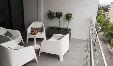KUI - Manhattan Apartments - Palm Beach Accommodation 2