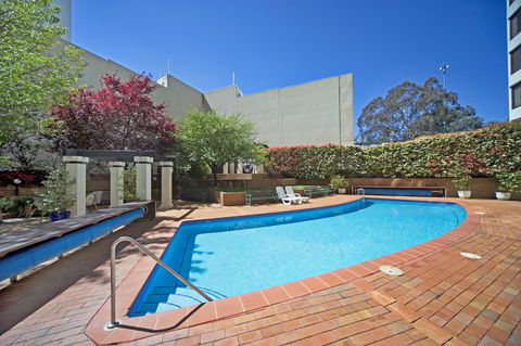 BreakFree Capital Tower Apartments - Palm Beach Accommodation 4