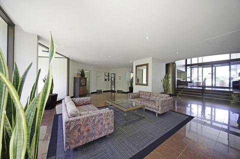 BreakFree Capital Tower Apartments - Palm Beach Accommodation 21