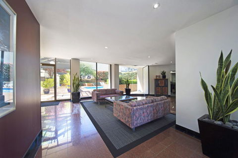 BreakFree Capital Tower Apartments - Palm Beach Accommodation 22