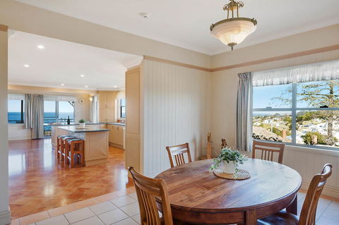 Heritage House Motel & Units - Palm Beach Accommodation 18