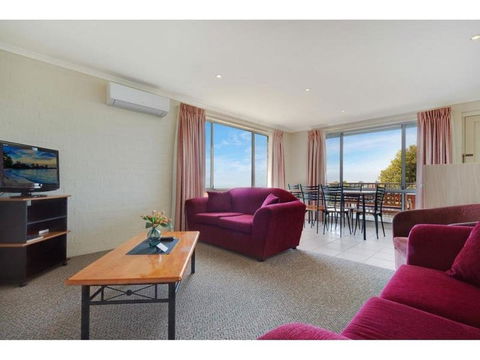 Heritage House Motel & Units - Palm Beach Accommodation 9