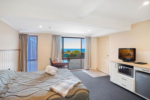 Heritage House Motel & Units - Palm Beach Accommodation 1