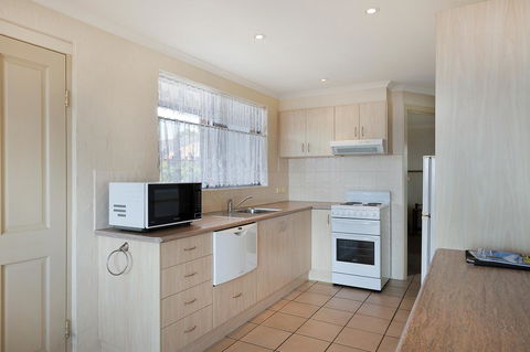Heritage House Motel & Units - Palm Beach Accommodation 23