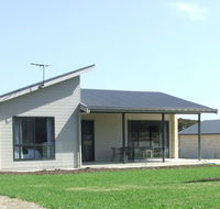 Jalilla Village - Palm Beach Accommodation