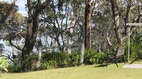 \'Point Break\' Your Waterfront Break At The Point - Palm Beach Accommodation 13