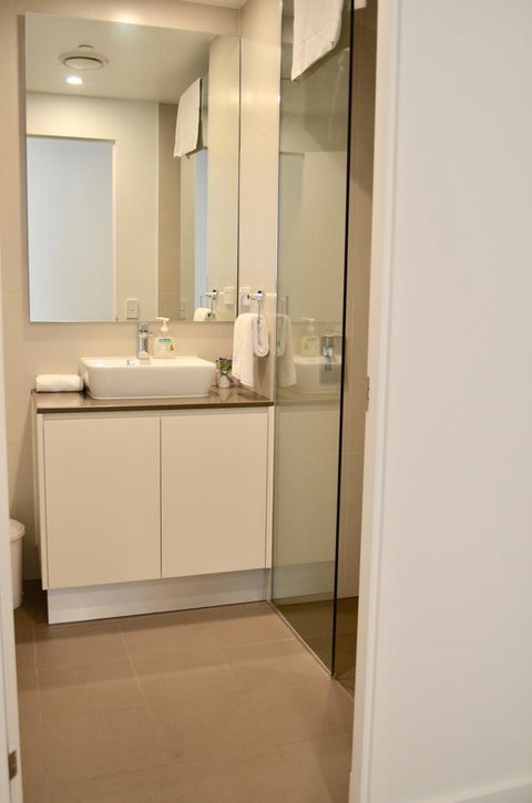 VUEonKW - Palm Beach Accommodation 12