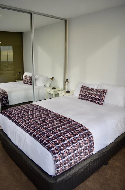 VUEonKW - Palm Beach Accommodation 10