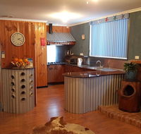 Inna Nutshell - Palm Beach Accommodation