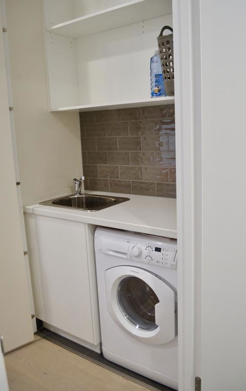 Whitmore SQ - Palm Beach Accommodation 12