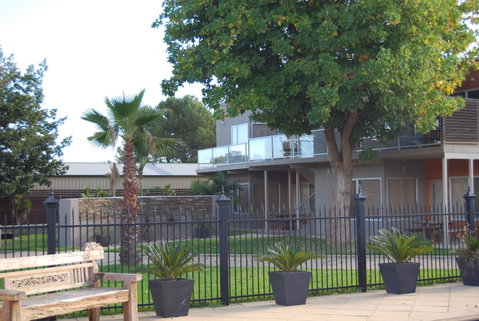 Barossa Valley Apartments - Palm Beach Accommodation 1
