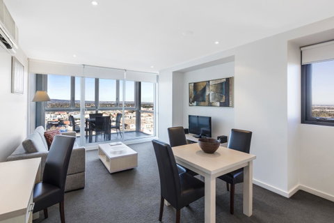 IStay Precinct Adelaide - Palm Beach Accommodation 11