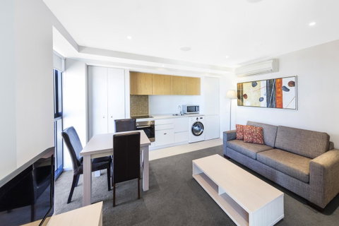 IStay Precinct Adelaide - Palm Beach Accommodation 13
