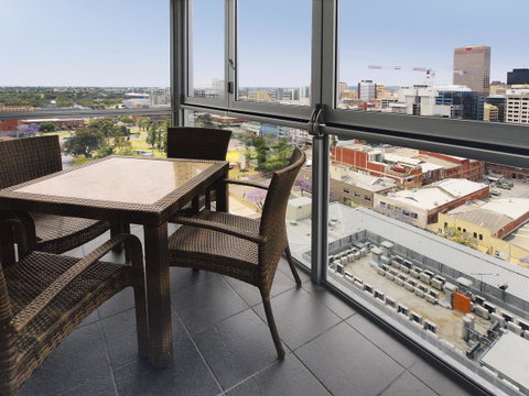IStay Precinct Adelaide - Palm Beach Accommodation 22