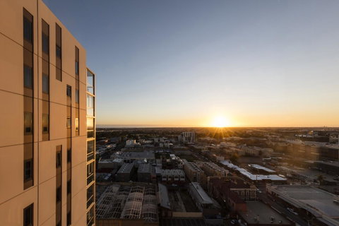 IStay Precinct Adelaide - Palm Beach Accommodation 6