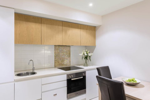 IStay Precinct Adelaide - Palm Beach Accommodation 8
