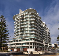 Oaks Liberty Towers - Palm Beach Accommodation