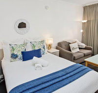 Glenelg Oasis Studios - Palm Beach Accommodation