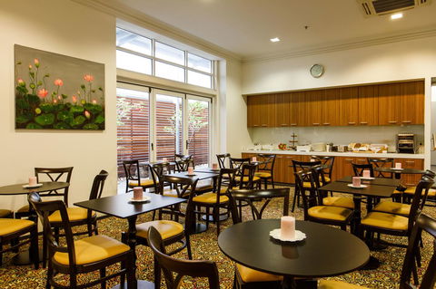 Adabco Boutique Hotel Adelaide - Palm Beach Accommodation 5