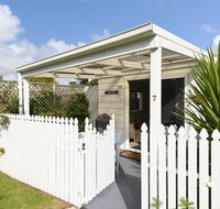 Wintergarden Beach Cabin - Palm Beach Accommodation