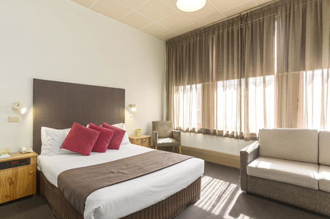 Adelaide Paringa - Palm Beach Accommodation 2
