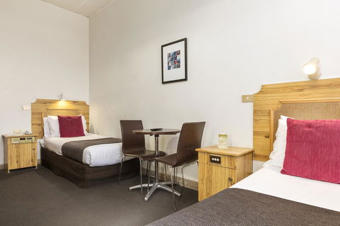 Adelaide Paringa - Palm Beach Accommodation 11