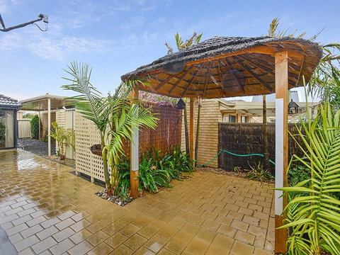 Lakeside - Encounter Bay - Palm Beach Accommodation 17